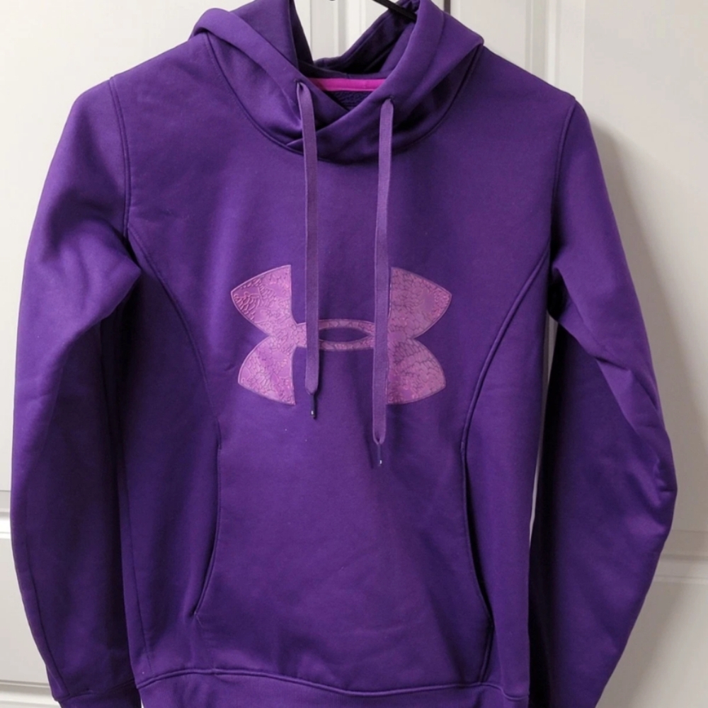 Under Armour Hoodie Girls Size XS Semi Fitted Cold Gear